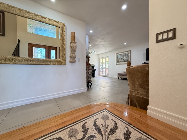 Photo - 933 S Susan St