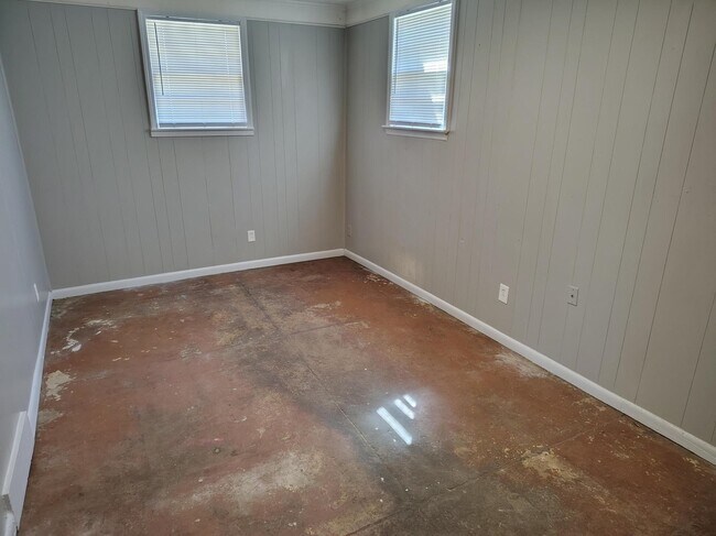 Photo - 1688 Haywood Ave