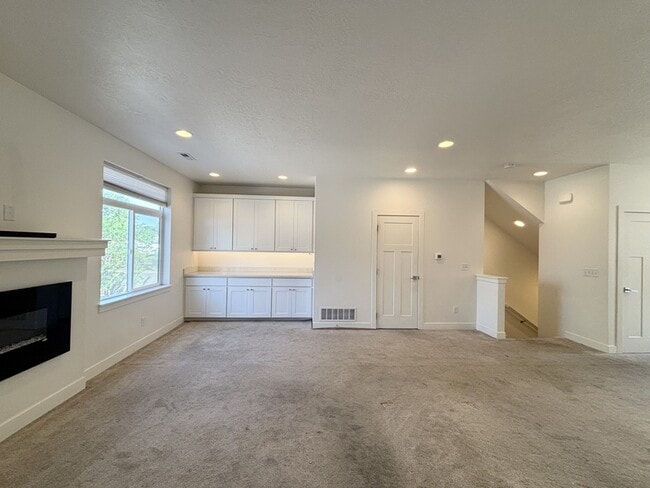 Building Photo - 3883 Komenda Ct Rental