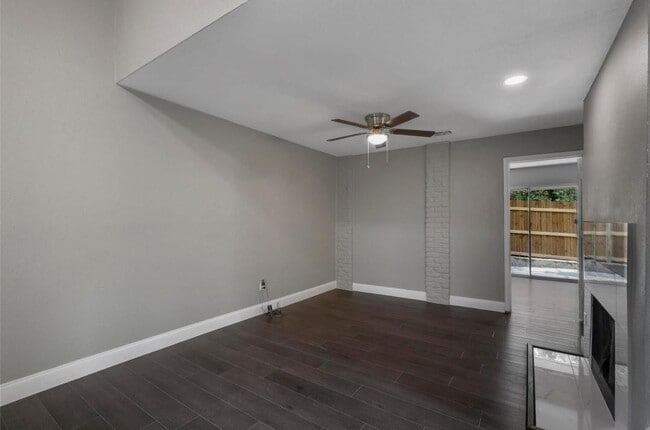 Photo - 1448 Weiler Blvd