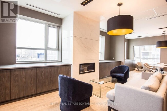 Photo - 58 Lakeside Ter Unité 110