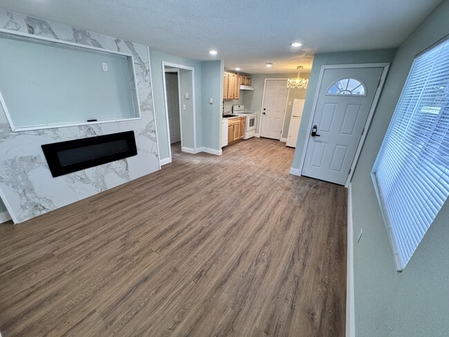 Photo - 800 S Westland Dr