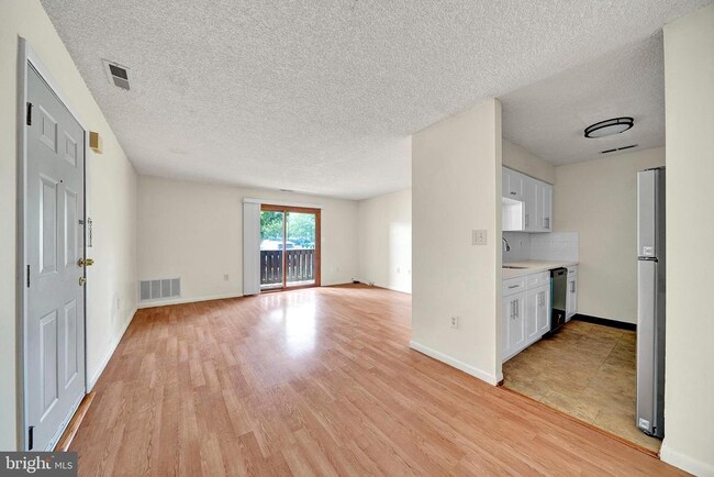 601 Ravens Crest Dr