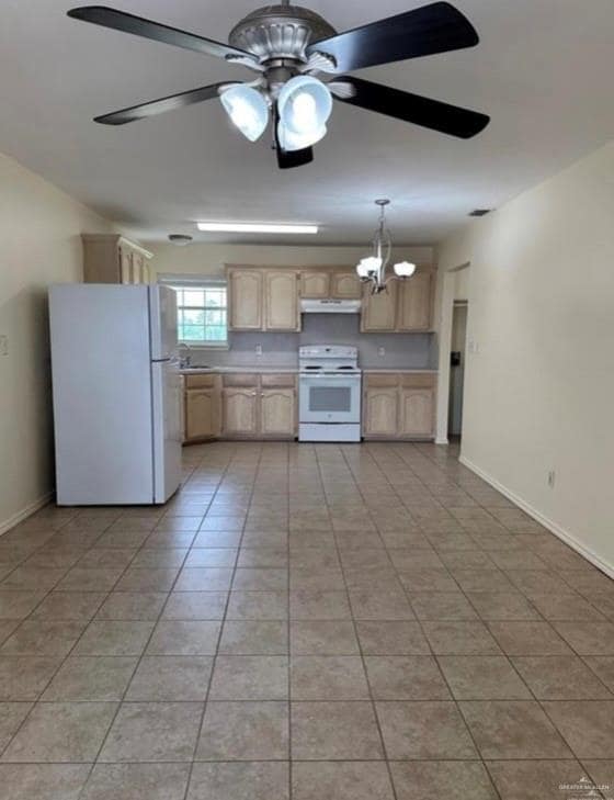 Photo - 7 Oasis Dr