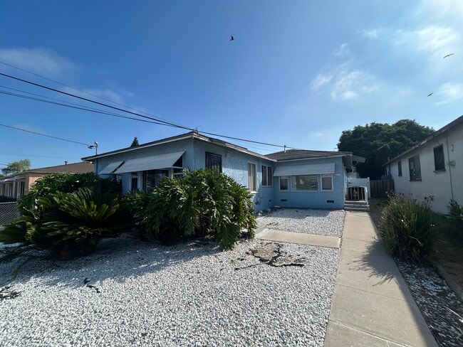 Building Photo - 615 Garrett Ave