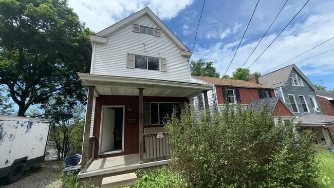 Building Photo - 2723 Merwyn Ave Rental
