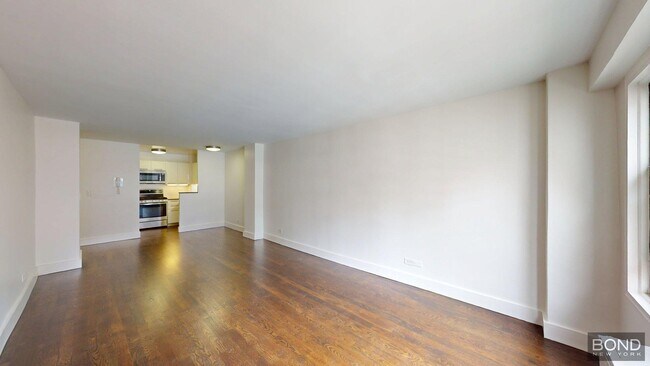 Building Photo - 220 E 63rd St Unit 11E Rental