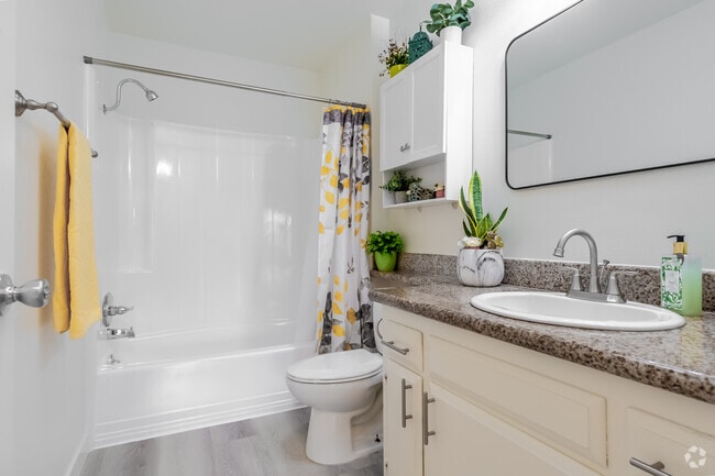 1 habitación, 1 baño - 900 pies cuadrados - Arrowhead Apartments