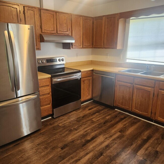 Photo - 115 Cardinal Acres Dr