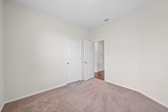 Building Photo - 25919 Llano Knoll Ln