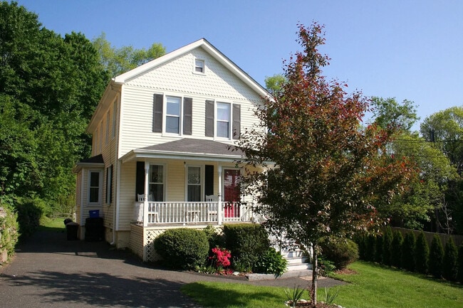 Building Photo - 105 Richmond Hill Rd