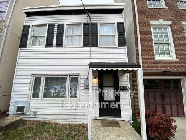 Photo - 107 Lafayette Blvd