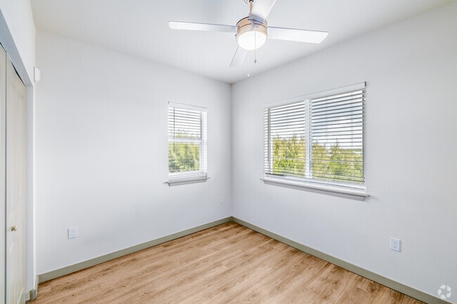 3BR, 2BA - 1,062SF - Second Bedroom
