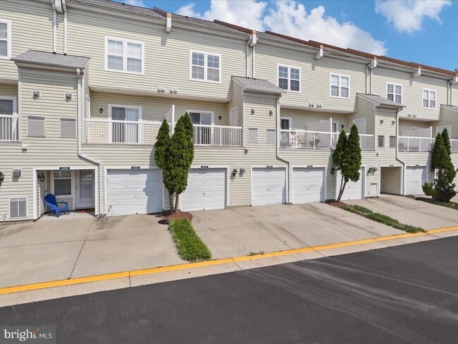 Photo - 42522 Mayflower Terrace