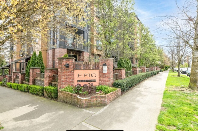 Building Photo - 412 11th Ave Unit 403
