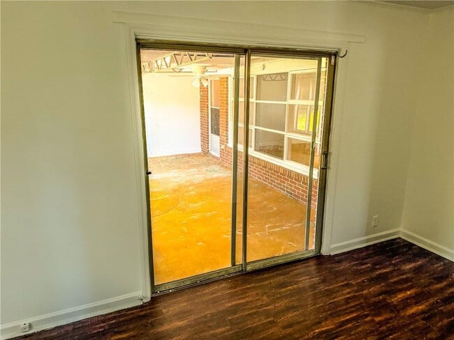 Photo - 2063 Fairway Dr