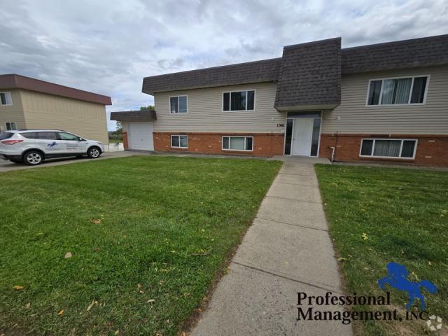 Building Photo - 2 bedroom in Billings MT 59105 Rental