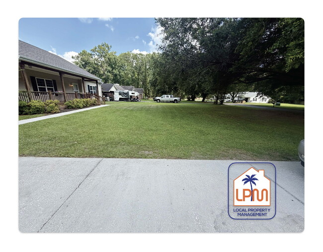 Photo - Spacious 3-Bed Retreat with Granite Kitchen & Cozy Fireplace