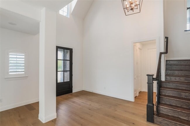 Photo - 3536 Sable Falls Way