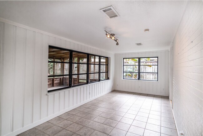 Photo - 3014 Attridge Rd