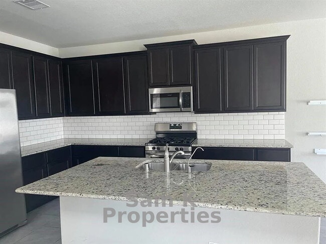 3413 Harvest Meadow Ln