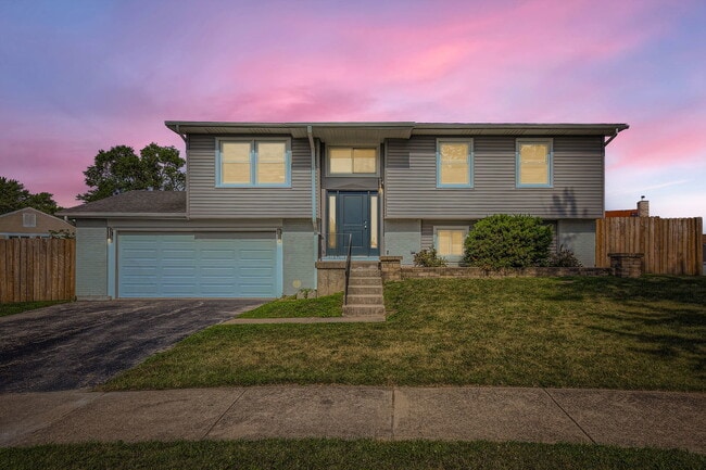 Photo - 5611 Allemong Dr House