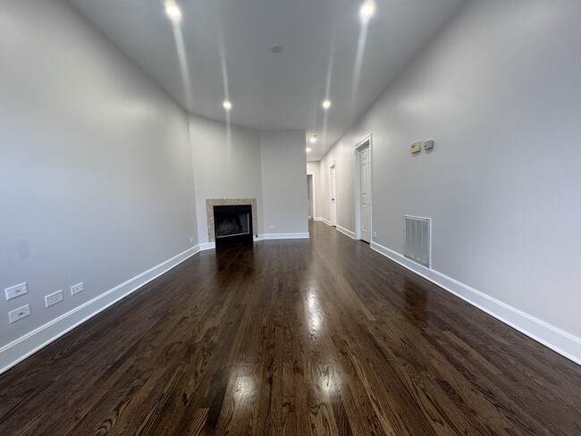 Building Photo - 2714 W Julia Ct Unit 1 Rental