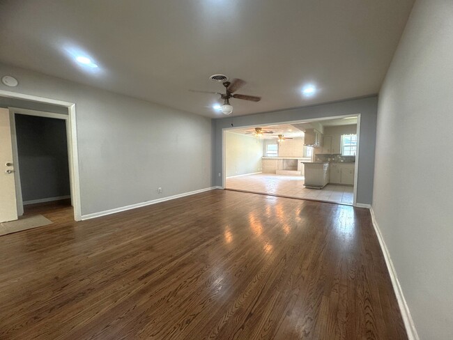 Photo - 1518 Johanna Dr