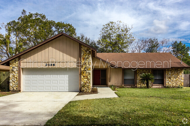 Building Photo - Cute 3/2 Single Family Home in the heart o...