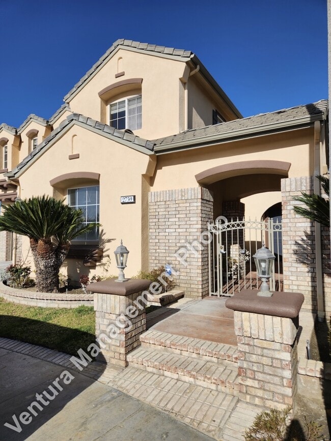 2759 Karoc Ct