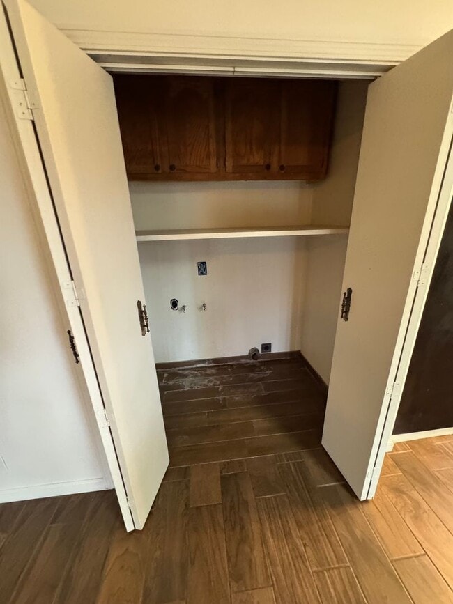 Photo - 1107 Wimbledon Dr