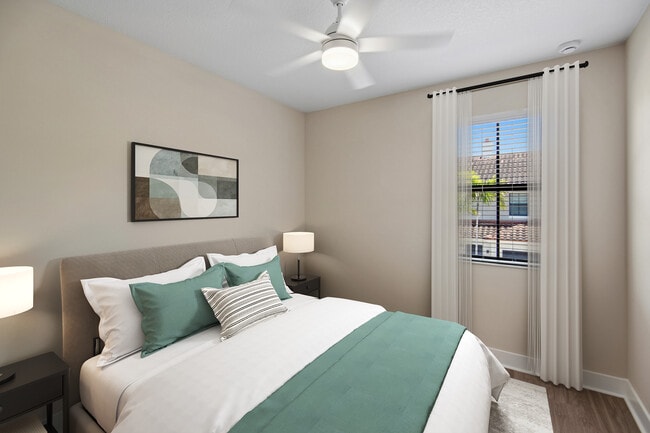 Updated Finishes bedroom with hard surface flooring - Avalon 850 Boca