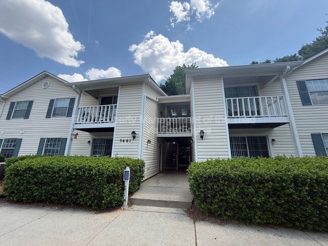 Building Photo - 5661 Hornaday Rd Unit G