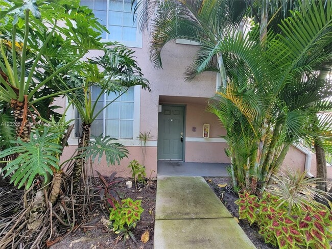 Building Photo - 12148 St.Andrews Pl Unit 101