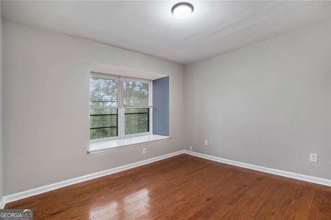 Photo - 122 Maison Pl NW