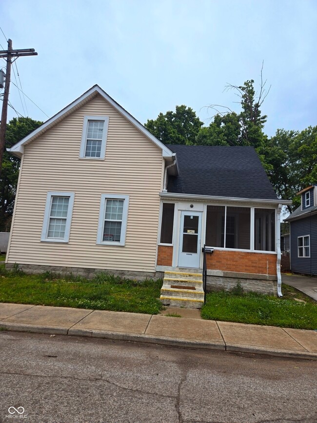 Building Photo - 352 W 28th St Rental