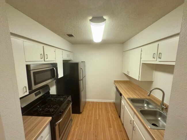 Photo - Duplex Blocks from Downtown and Town Lake Unit A