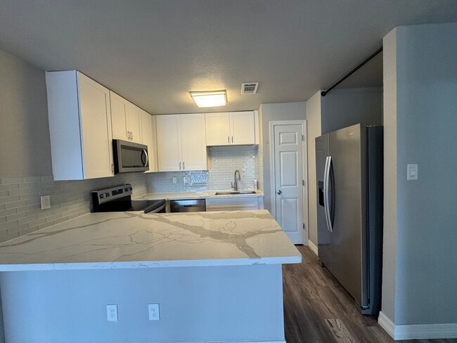 Photo - 418 Garland Dr Unit 244