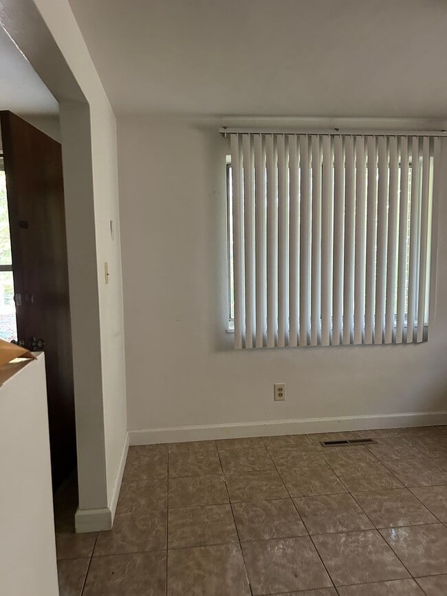 Photo - 25 Meta Dr Unit 25 B Meta Drive