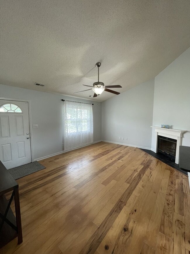 Photo - 164 Glenwood Dr