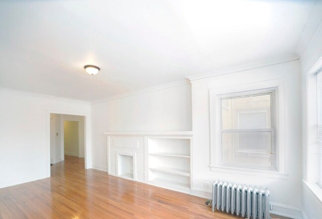 Photo - 7801-11 S Yates Blvd