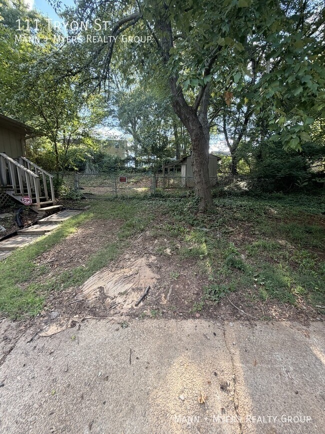 Photo - 111 Tryon St