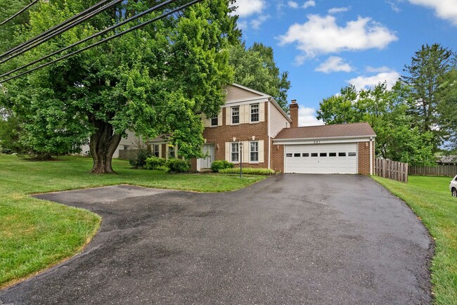 4 Bed 3 Bath - Silver Spring Single Family... - 4 Bed 3 Bath - Silver Spring Single Family... House