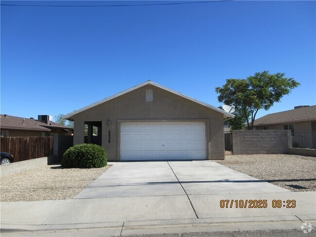 Building Photo - 2235 Pasadena Ave Rental