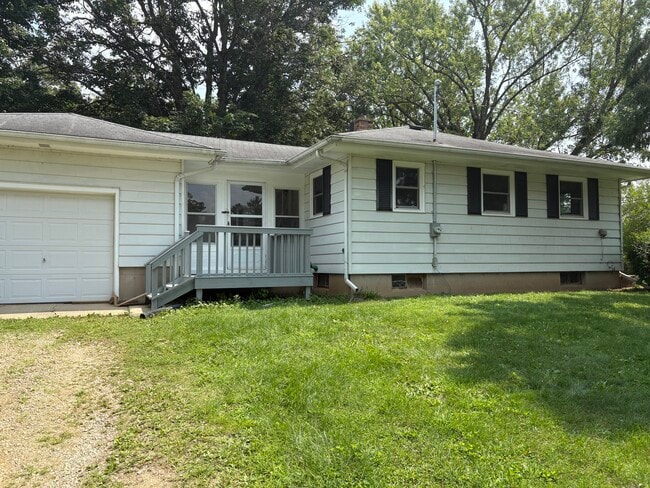 Photo - 1502 Steensland Dr