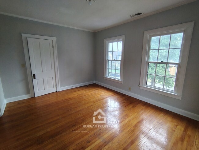 Photo - 130 W 5th St Unit 130
