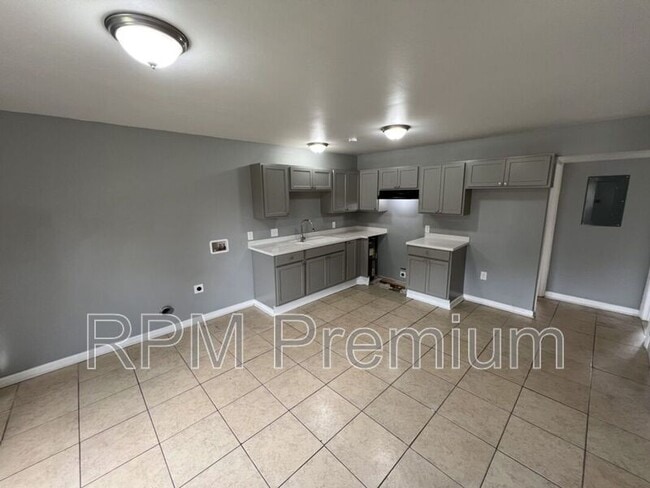 Photo - 5149 Baker Blvd Unit B