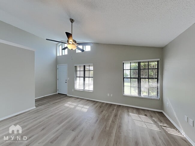 Photo - 7830 Seasons Ln