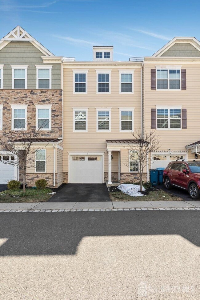 Photo - 1302 Hights Farm Rd N