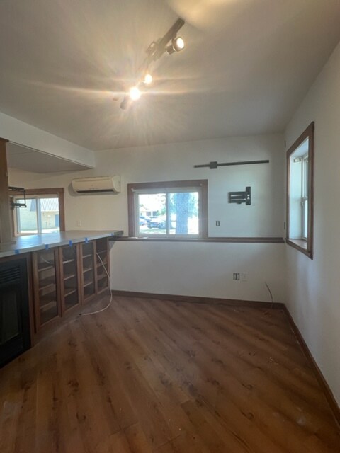 Photo - 4601 Tremont Ave Unit 4601 Tremont Ave, 1st floor